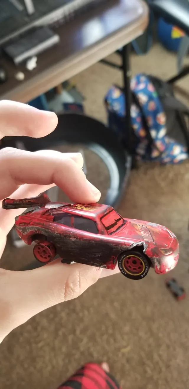 47225 sanding lightning mcqueen