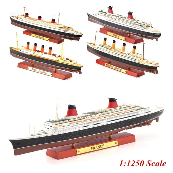 47228 diecast toy boat overview