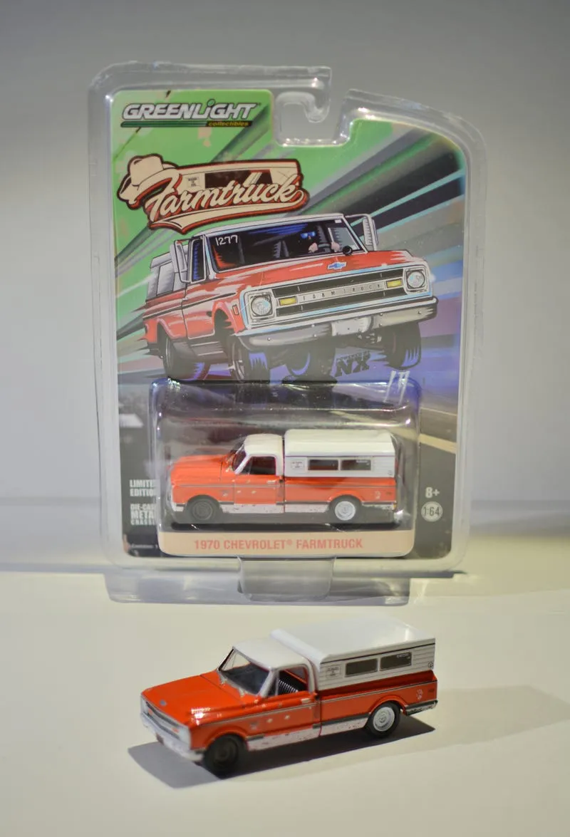 47236 detailed interiors diecast truck