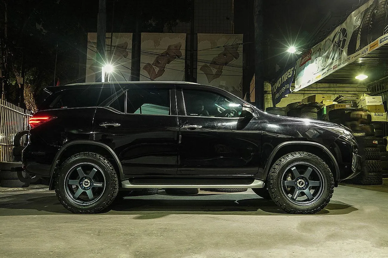 47237 diecast fortuner vrz cleaning