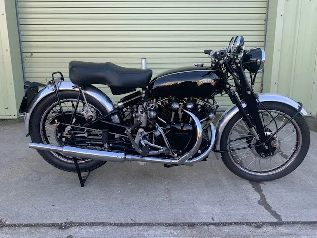 47258 vincent black shadow model display