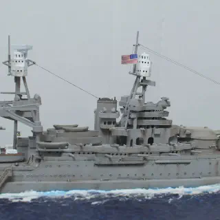 /img/47260-uss-arizona-diecast-model-collectible.webp