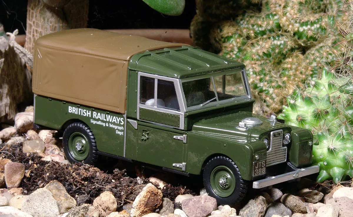 47263 land rover series 3 diecast models main
