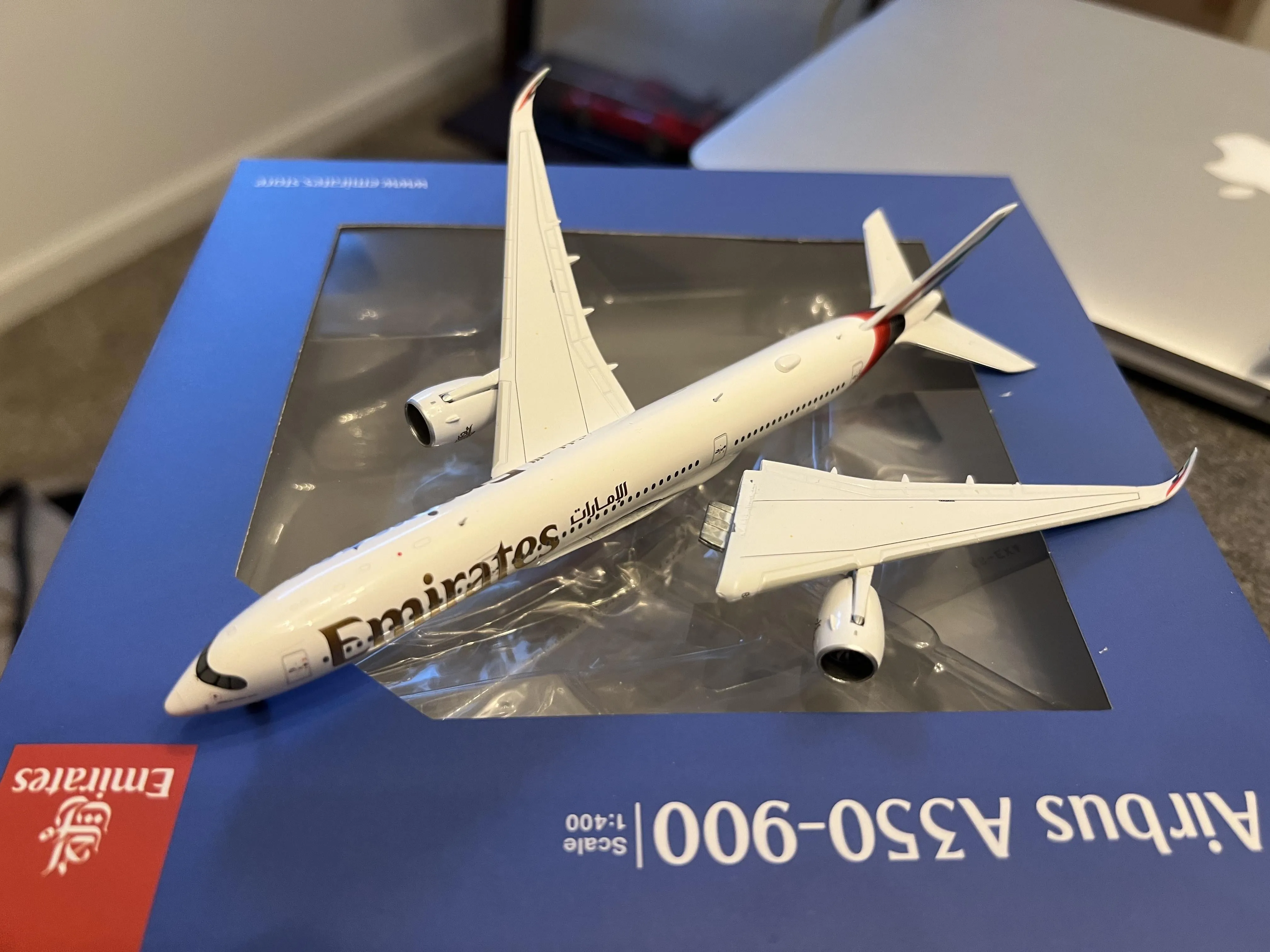 47284 airplane scale models