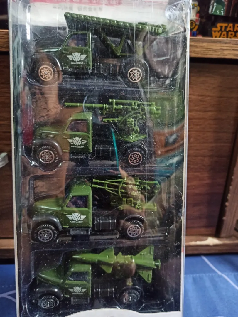 47290 carry diecast mobil scale