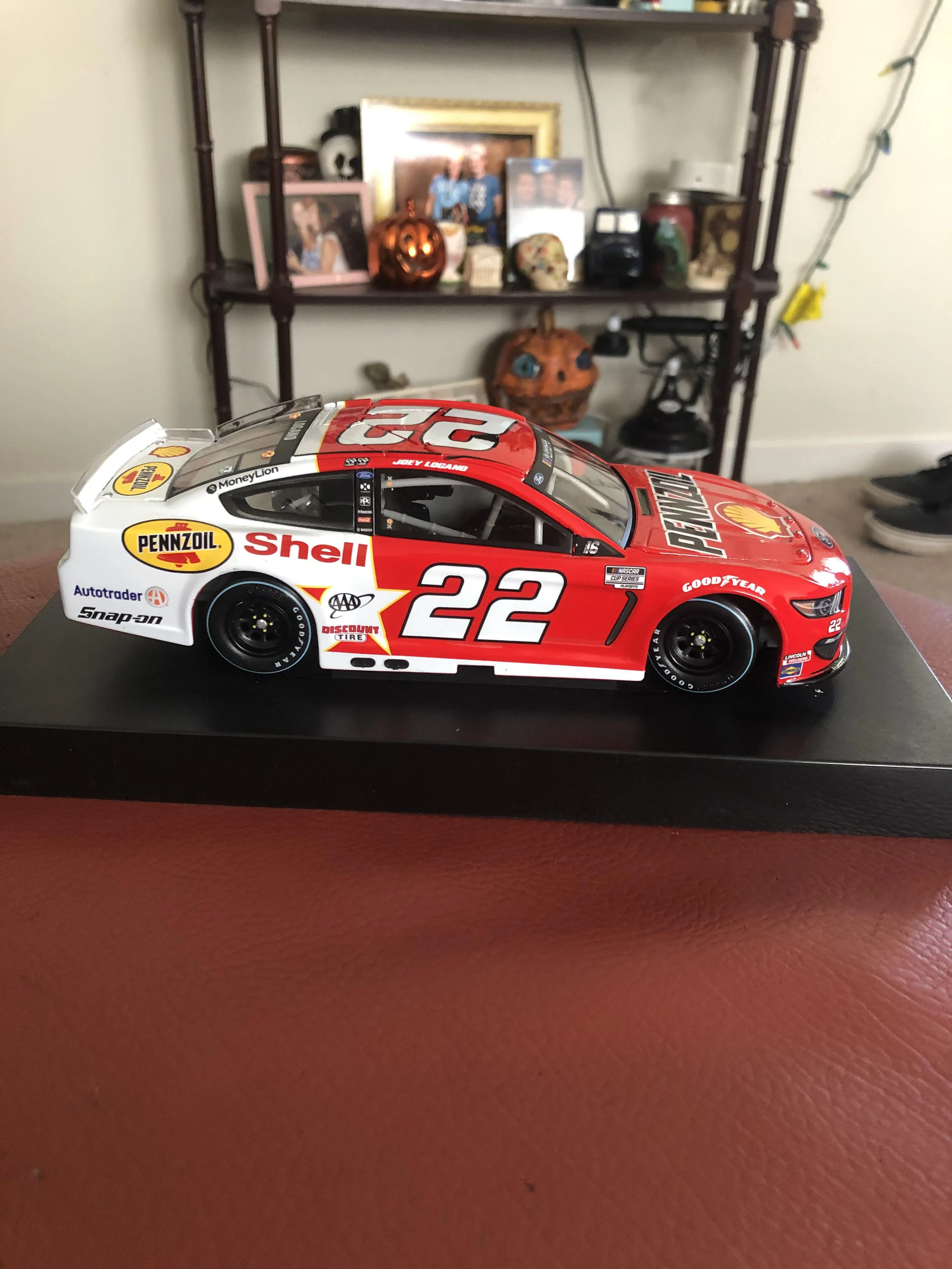 47324 nascar diecast assembly