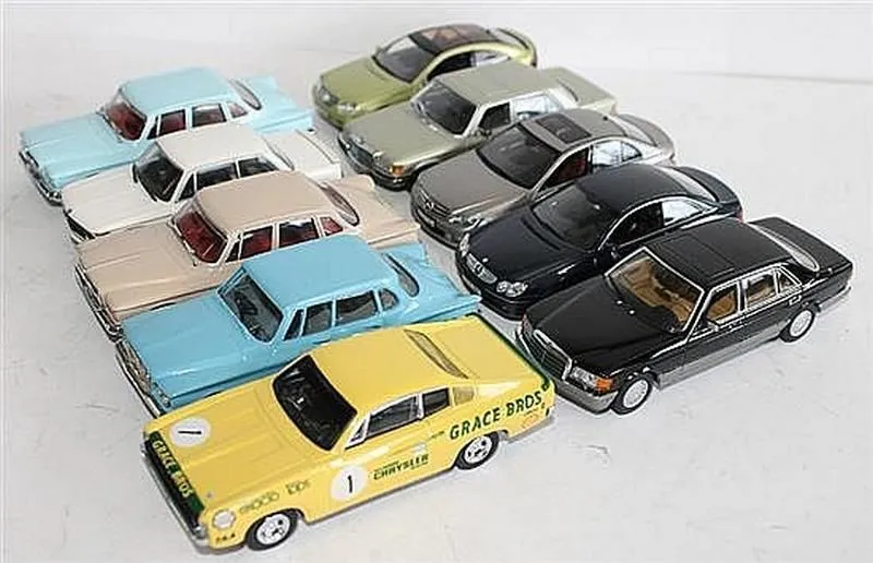 47347 trax diecast car material