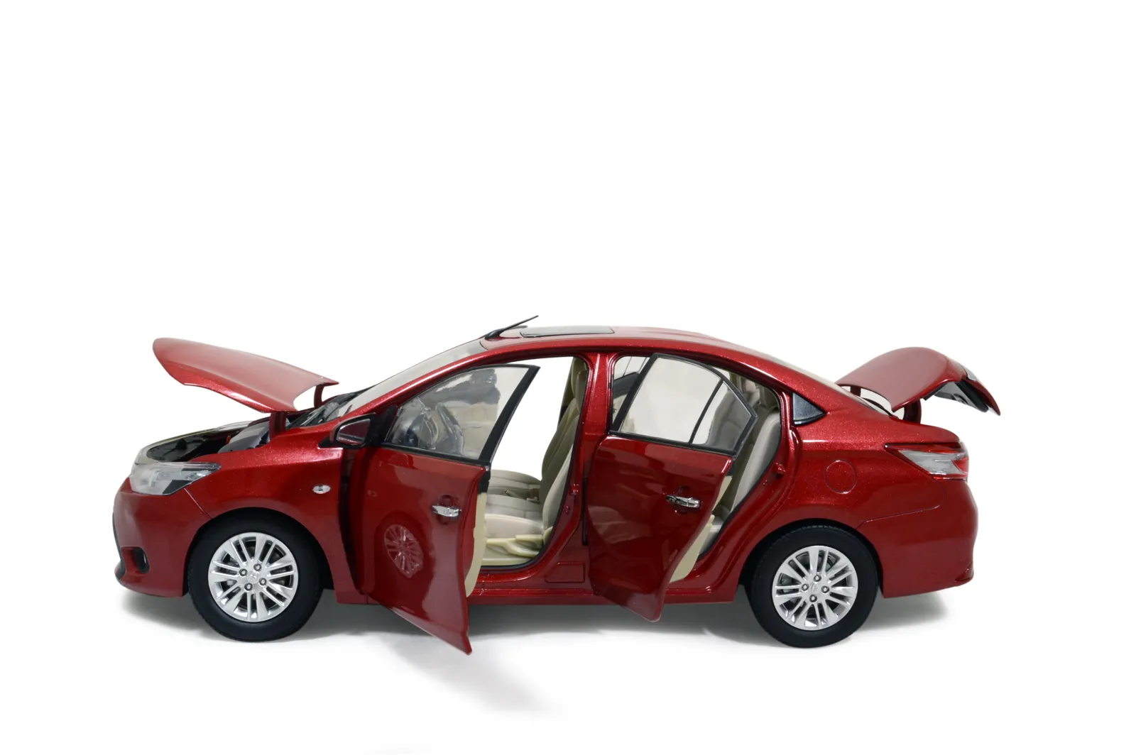 47364 vios diecast model 5 in display