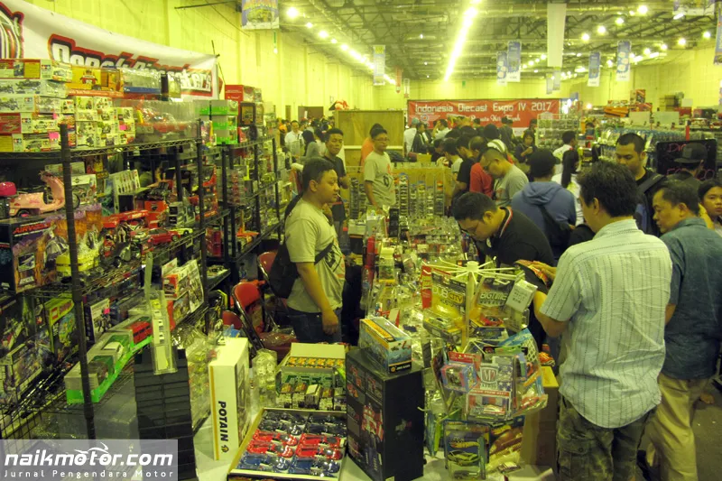 47400 diecast competition display