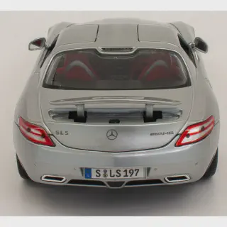 /img/47410-mercedes-sls-roadster-diecast-model-8.webp