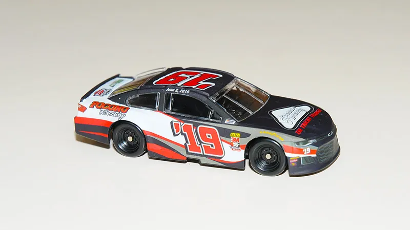 47426 joey logano iracing diecast