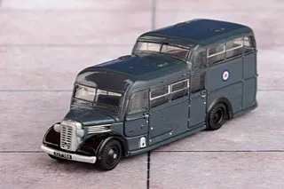 47437 oxford diecast military armored car