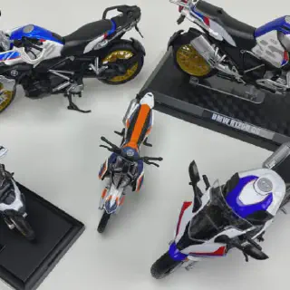 /img/47438-diecast-model-bikes-maintenance.webp