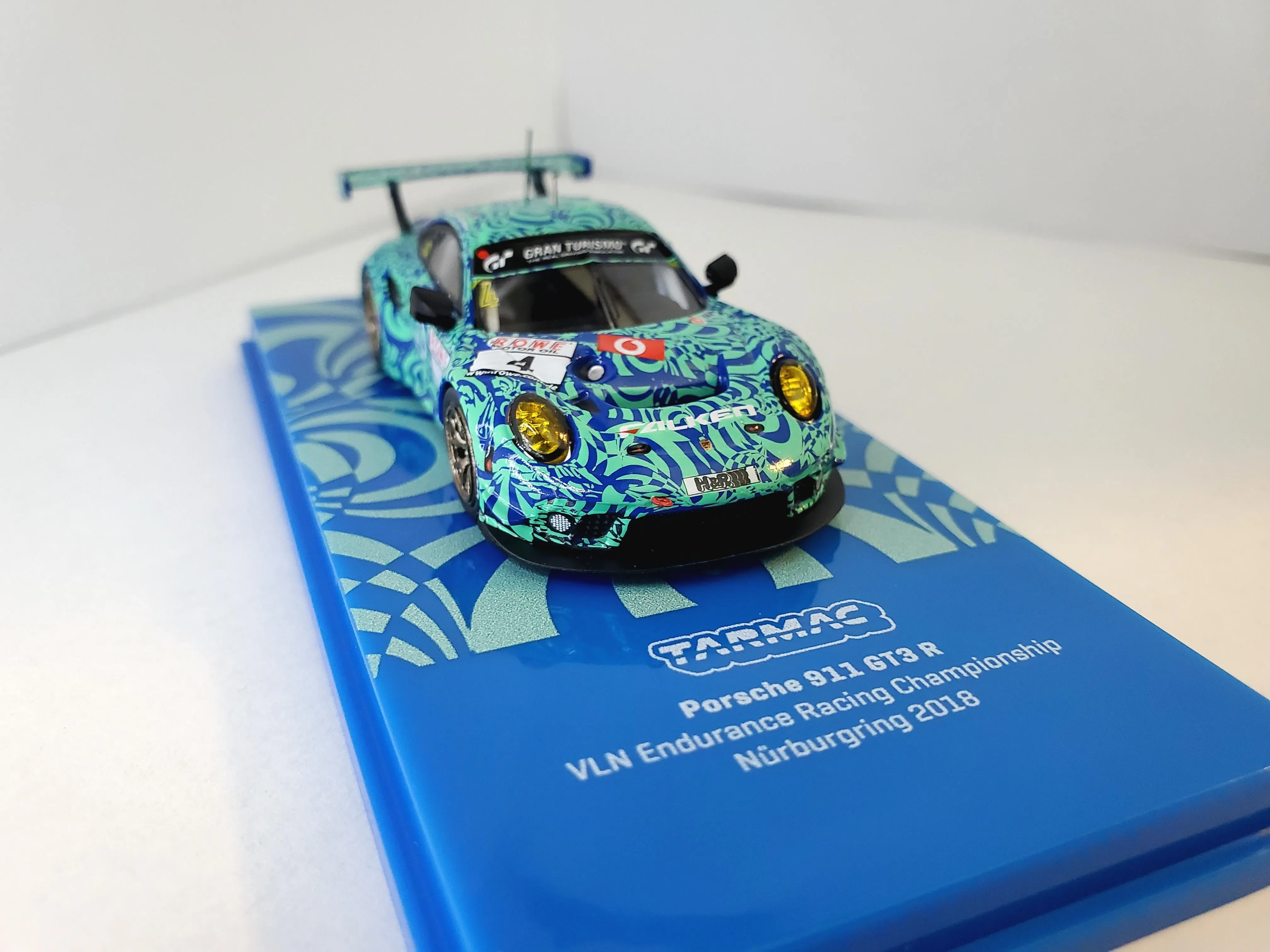 47449 porsche 918 spyder diecast
