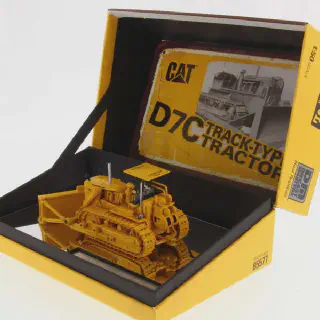 /img/47464-caterpillar-diecast-storage.webp