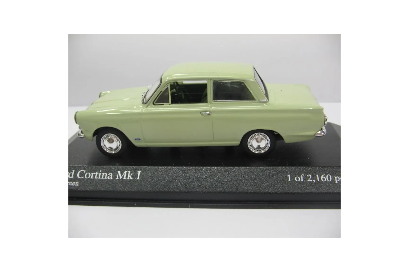 47468 diecast ford cortina intro