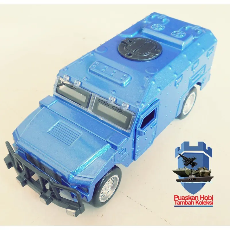 47482 blue diecast car detailing