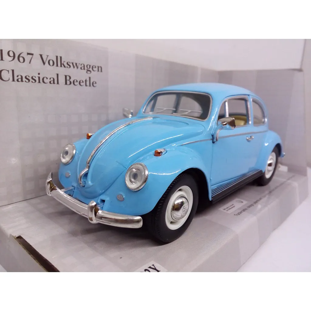 47482 classic blue diecast car