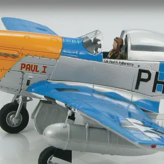 /img/47485-p51-mustang-diecast-model-showcase.webp